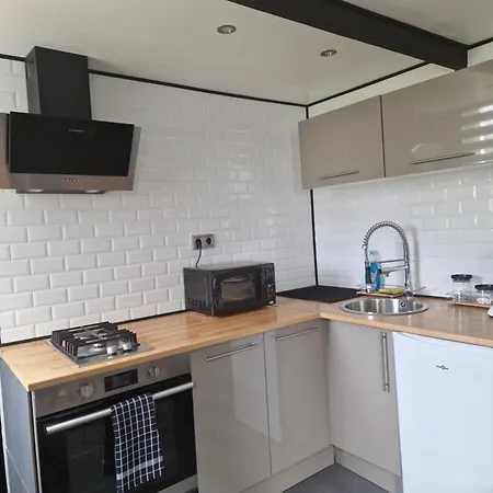 Maisonnette A 200m De La Avec Parking Gratuit Et Terrasse Berck