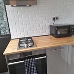 Maisonnette A 200m De La Avec Parking Gratuit Et Terrasse アパート Berck
