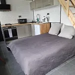 アパート Maisonnette A 200m De La Avec Parking Gratuit Et Terrasse *