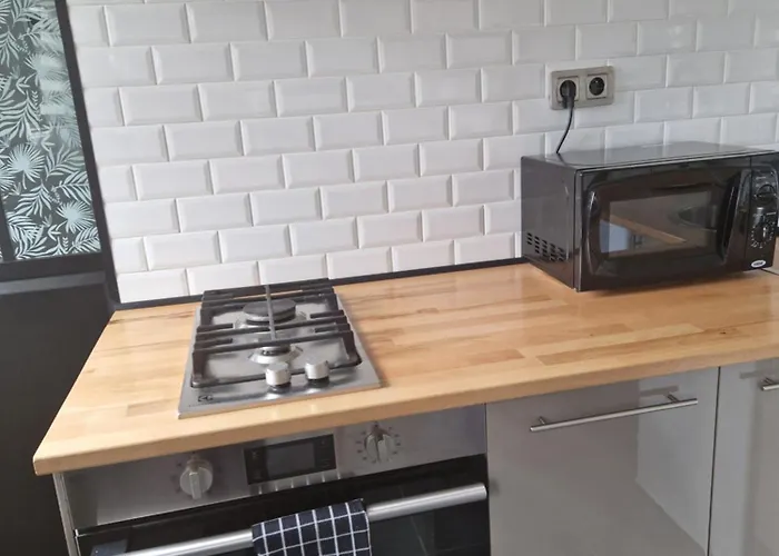 Maisonnette A 200m De La Avec Parking Gratuit Et Terrasse 아파트 Berck