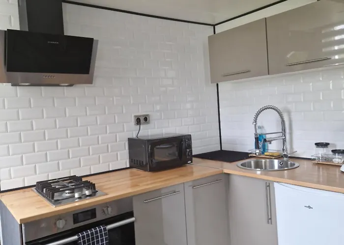 Maisonnette A 200m De La Avec Parking Gratuit Et Terrasse Berck