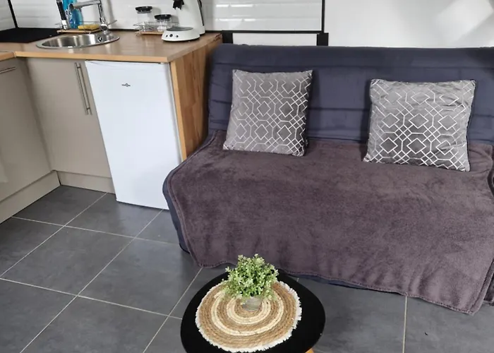 Maisonnette A 200m De La Avec Parking Gratuit Et Terrasse Berck